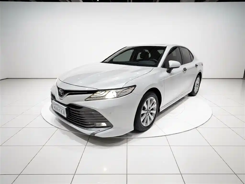 Toyota Camry 2018 2.0G Luxury Edition