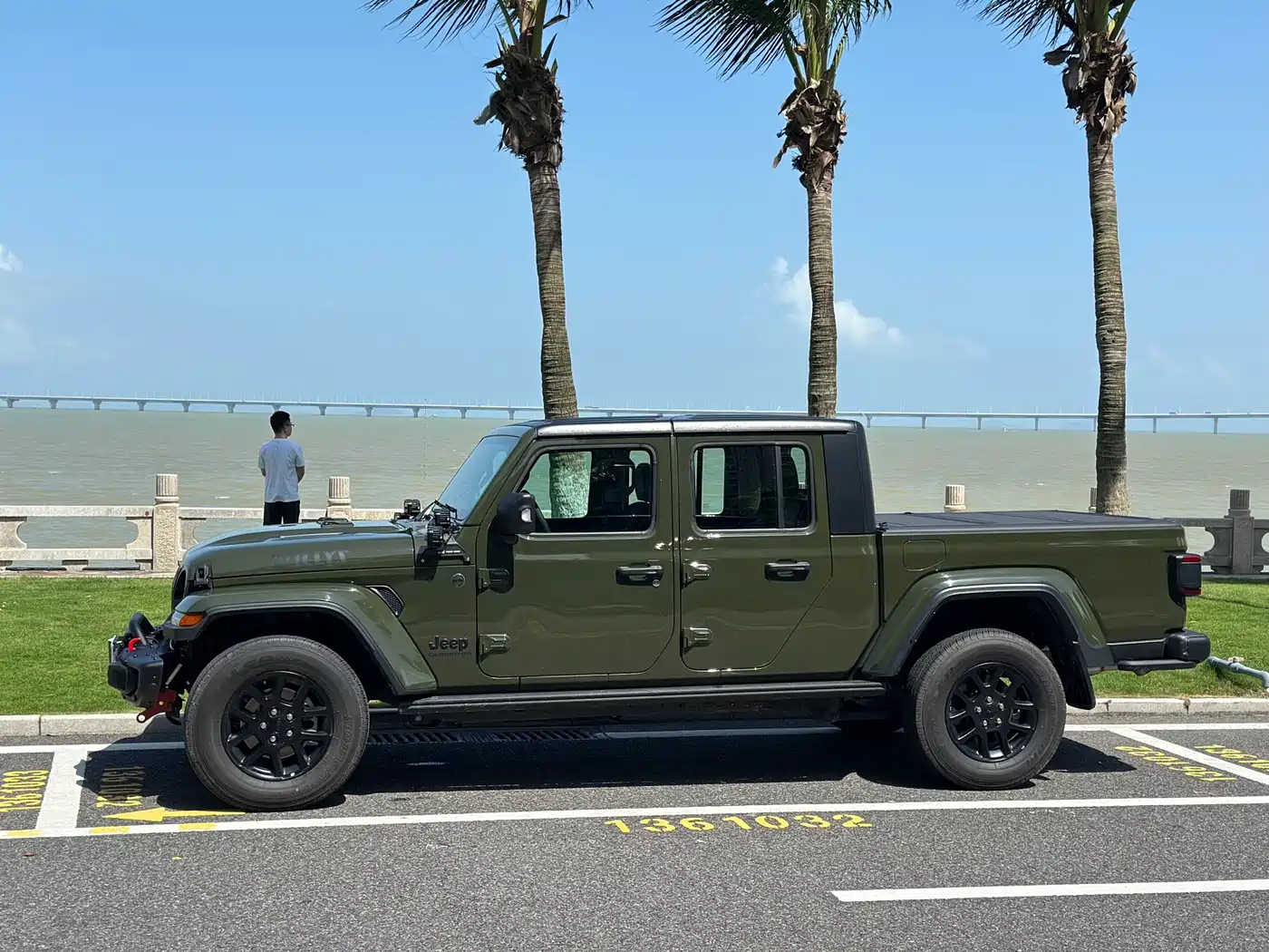 Jeep Gladiator 2026 2023 3.6L Overland