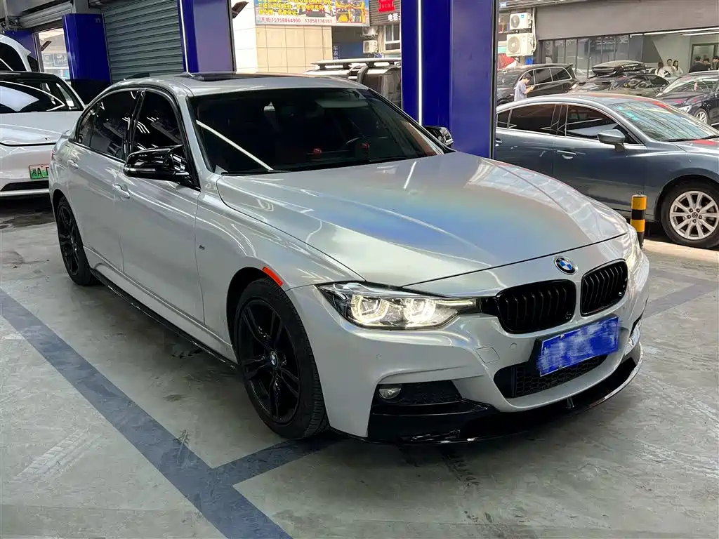 BMW 3 Series 2019 320Li M Sport Black Night Edition фото 2