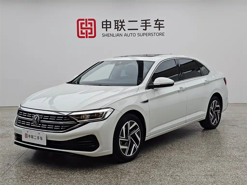 Volkswagen Sagitar 2023 300TSI DSG Surpassing Edition