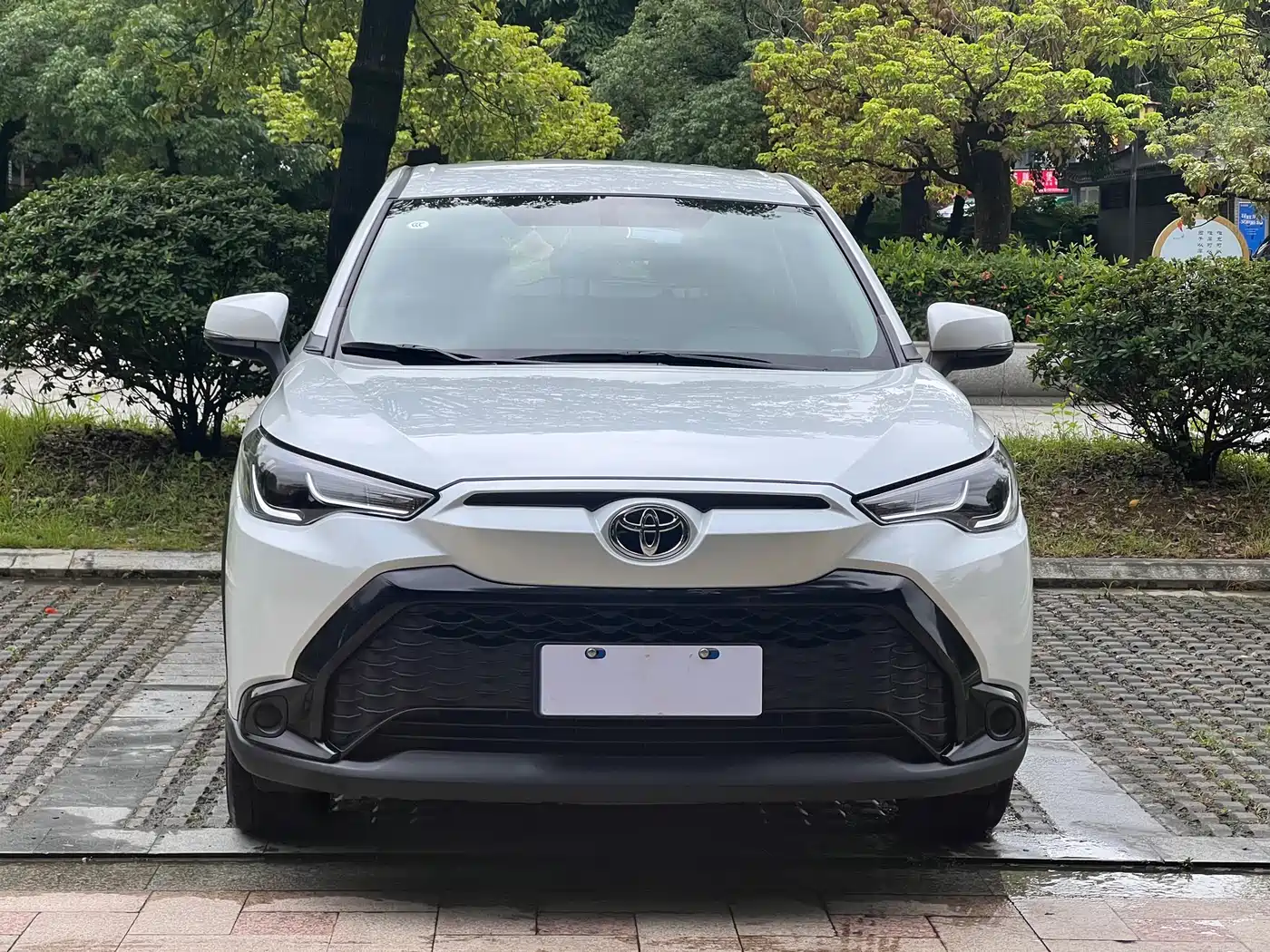 Toyota Frontlander 2025 2024 2.0L CVT Elite Plus Edition