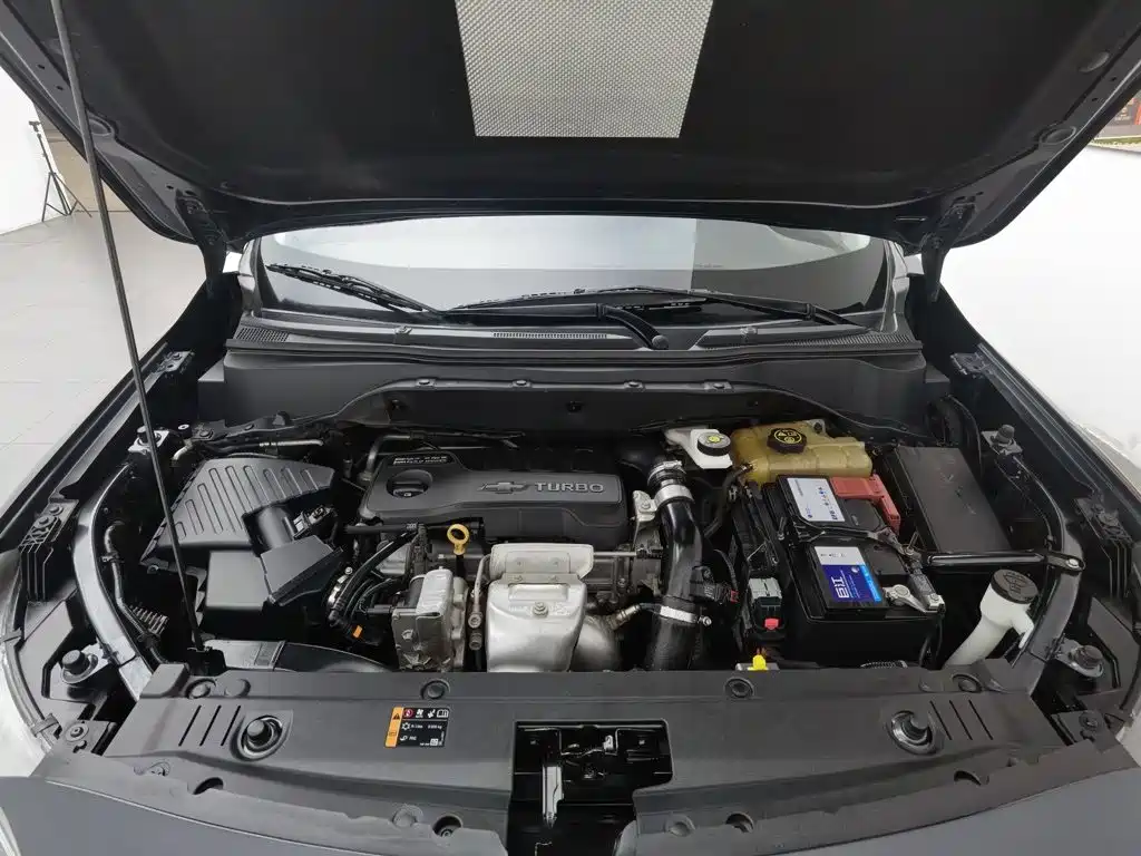 Chevrolet Volando 2023 2020 Mild Hybrid Redline 530T Automatic Premium Edition (5+2 seater)