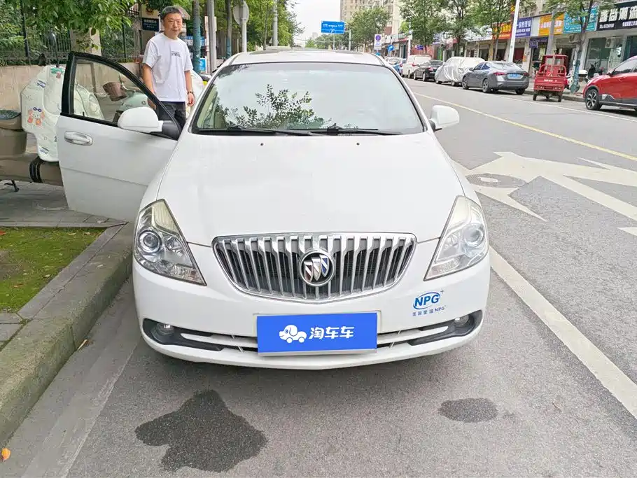 Buick Excelle 2013 1.5L Manual Classic Edition фото 2