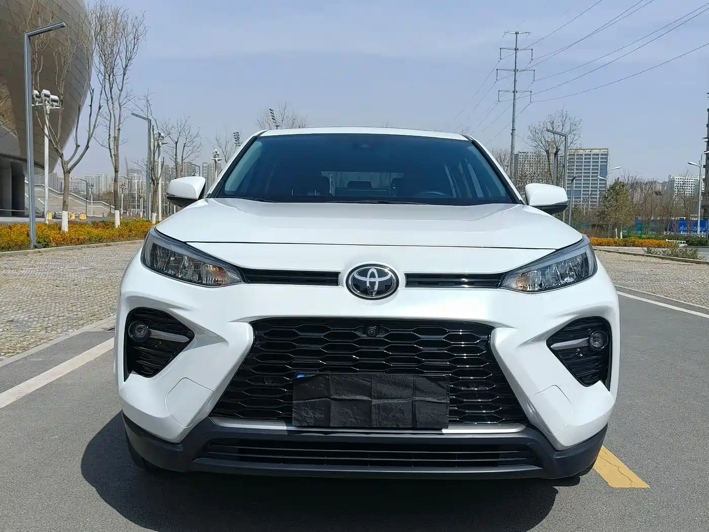 Toyota Wildlander 2022 2.0L CVT AWD Luxury Edition фото 2