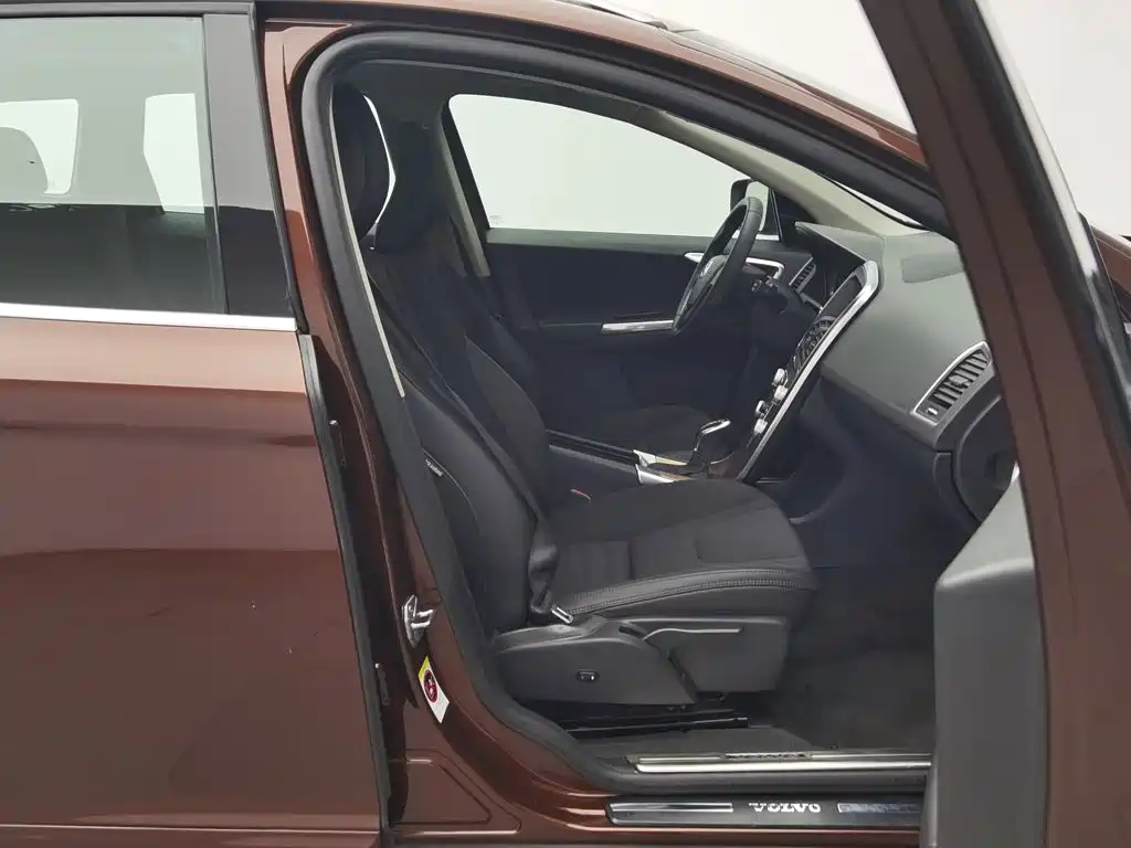 Photo 23 - Volvo XC60