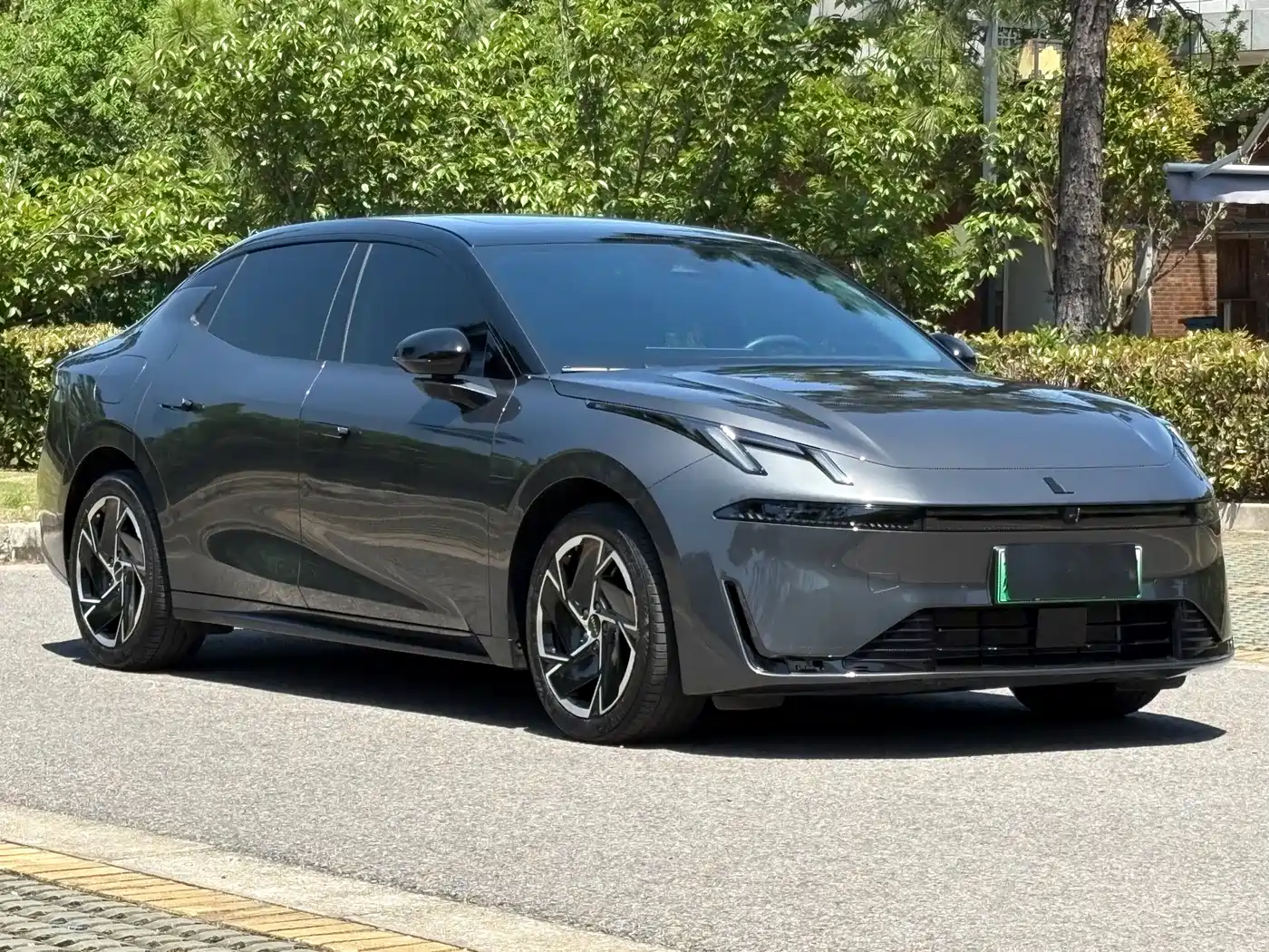 Lynk & Co 07 EM-P 2024 EM-P 126 Long Range Halo фото 3