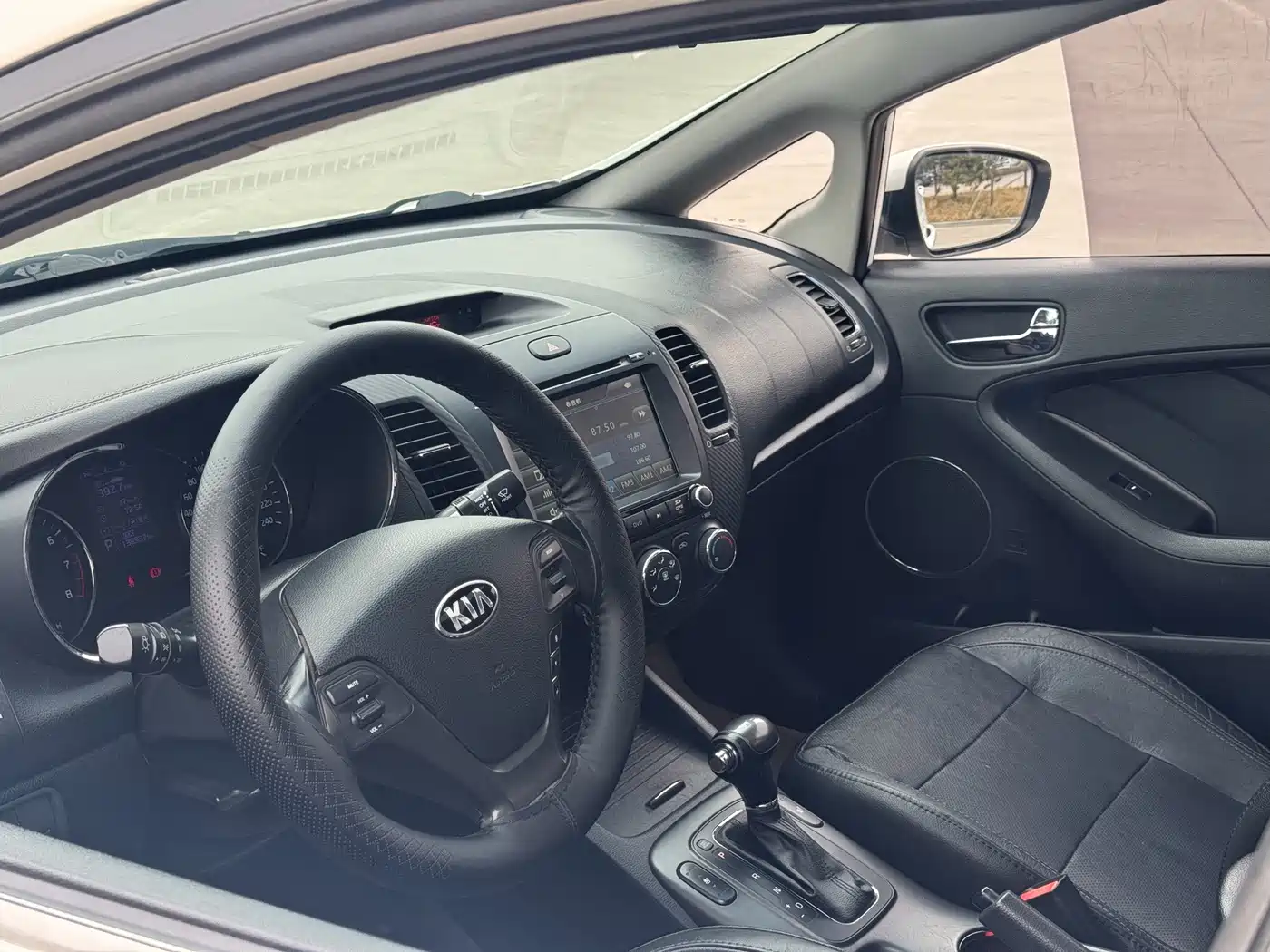 Kia K3 2014 2013 1.6L Automatic GLS