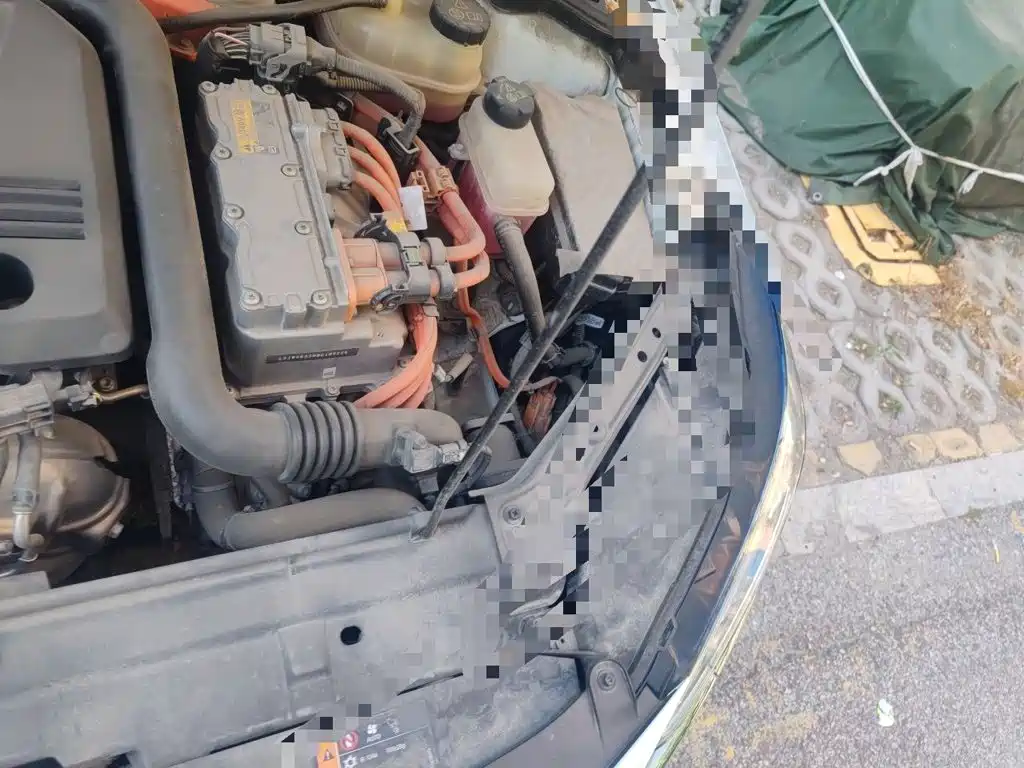 Фото 22 - Roewe i6 MAX EV