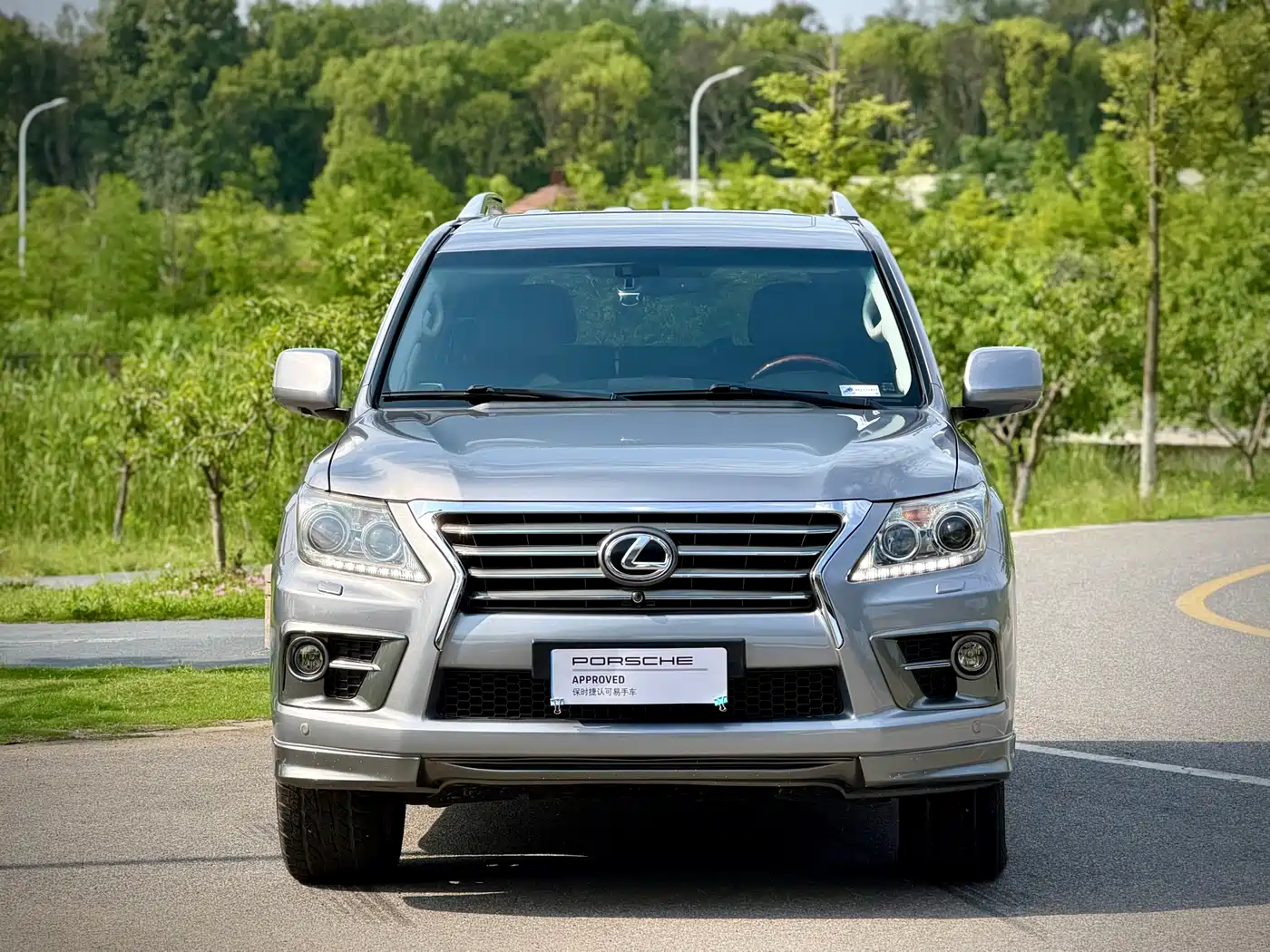 Lexus LX 2009 570 фото 2