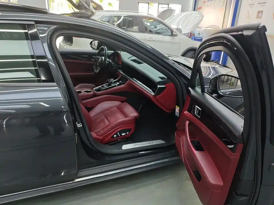 Porsche Panamera 2017 Panamera Executive Long Wheelbase 3.0T фото 10