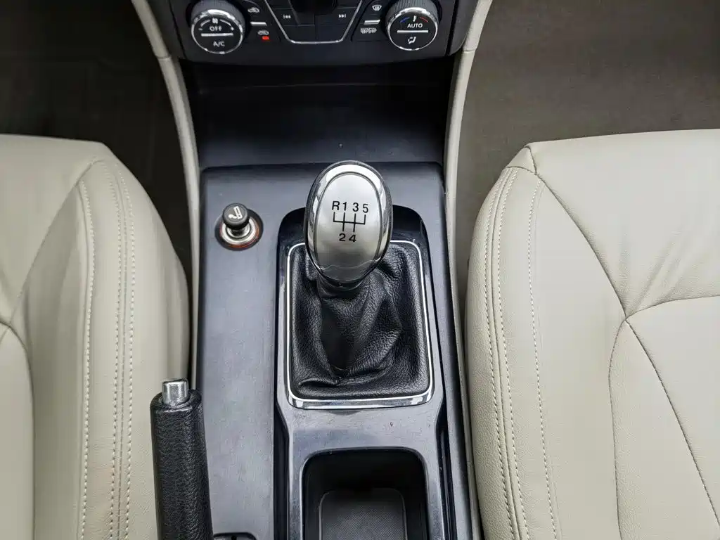 Besturn B50 2015 2013 1.6L Manual Luxury
