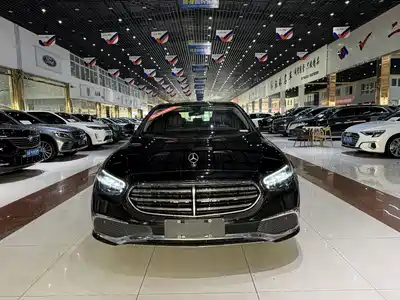 Mercedes-Benz E