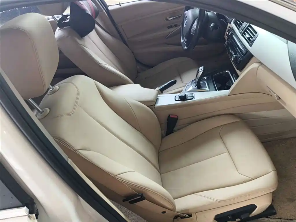 BMW 3 Series 2014 320Li Fashion фото 25
