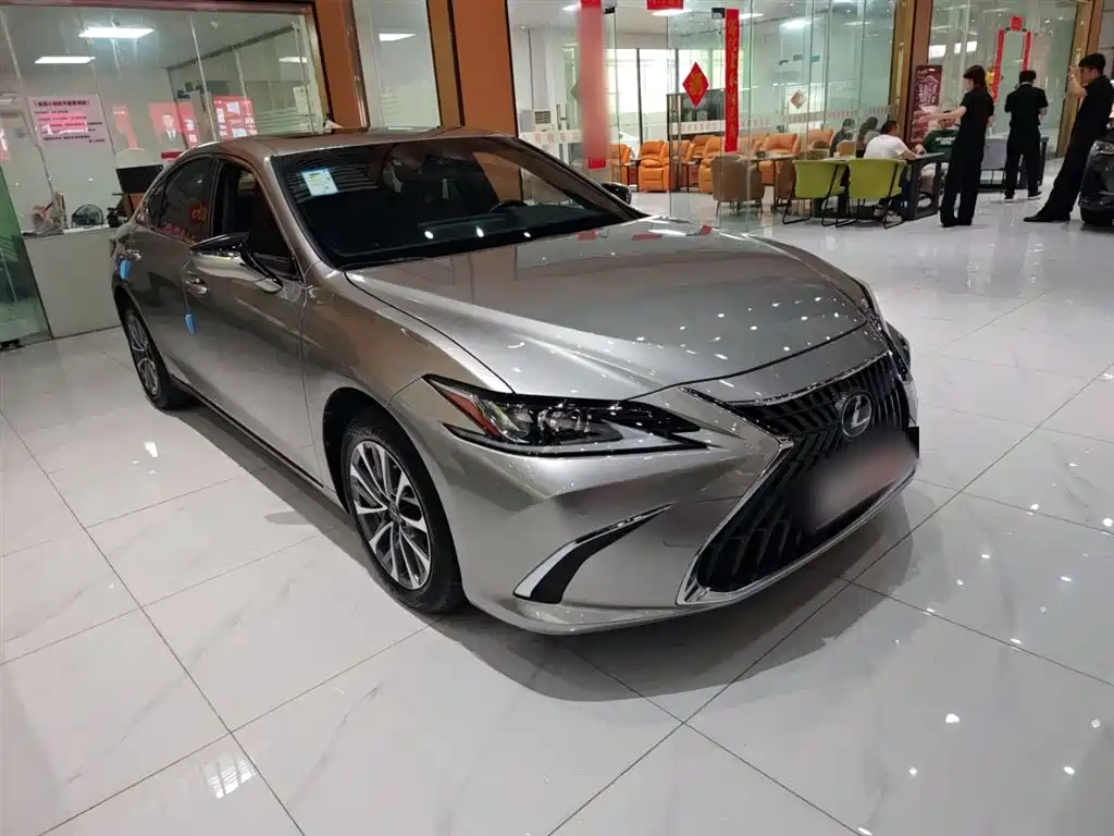 Lexus ES 2022 200 Excellence Edition фото 6