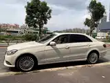 صورة 2 - Mercedes-Benz E-Class
