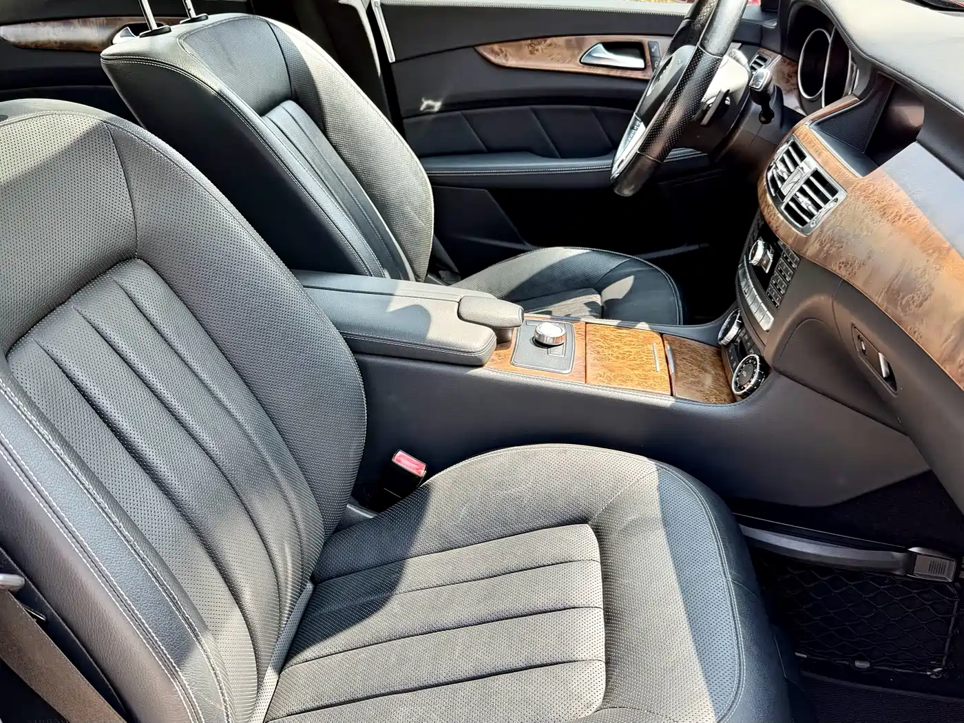 Mercedes-Benz CLS 2012 CLS 350 CGI фото 13