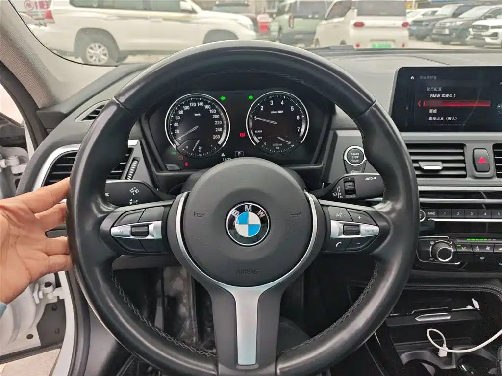 BMW 1 Series 2020 Model 120i M Sport Package фото 11