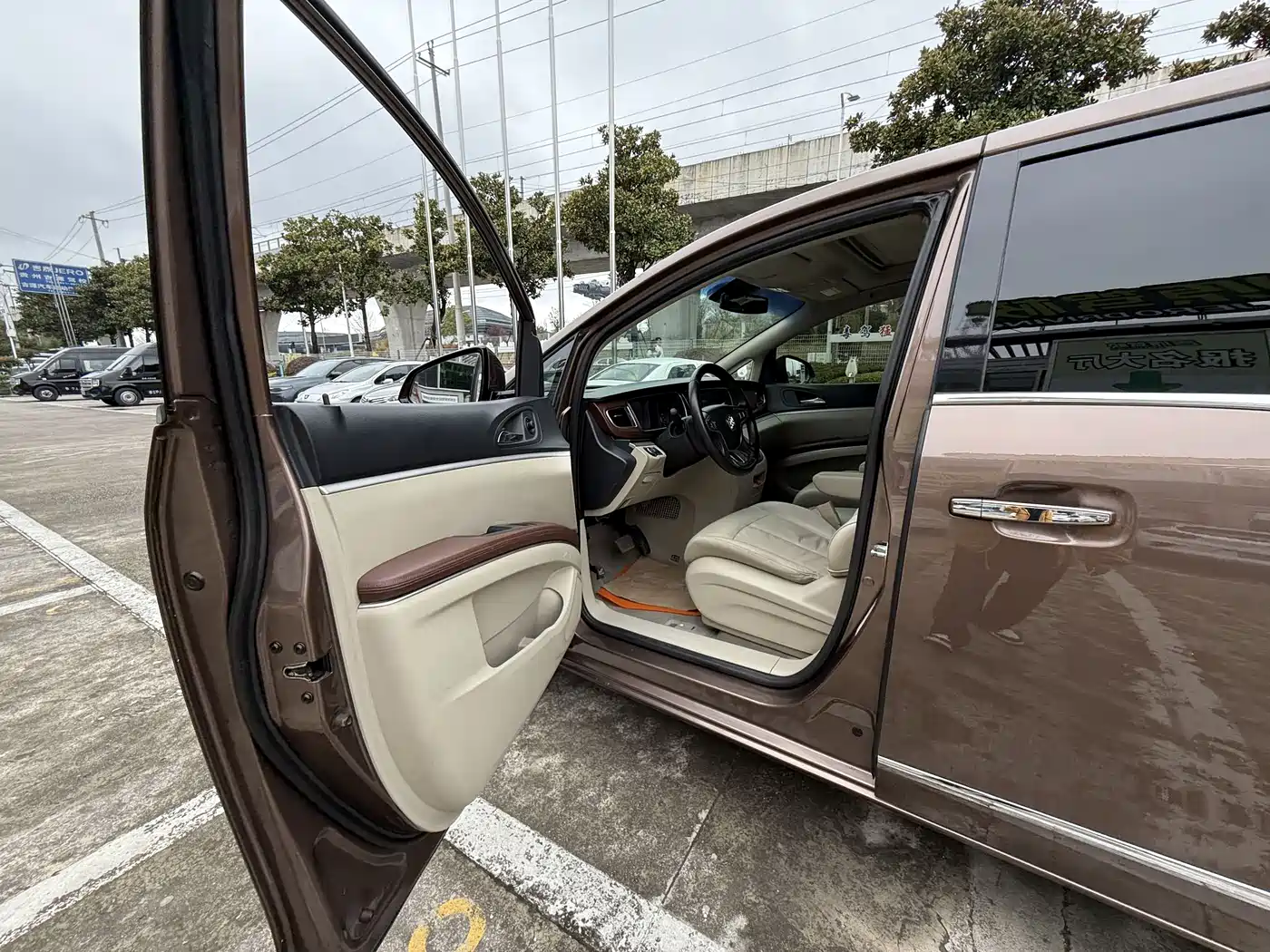 Buick GL8 2018 28T Luxury Model China VI фото 11