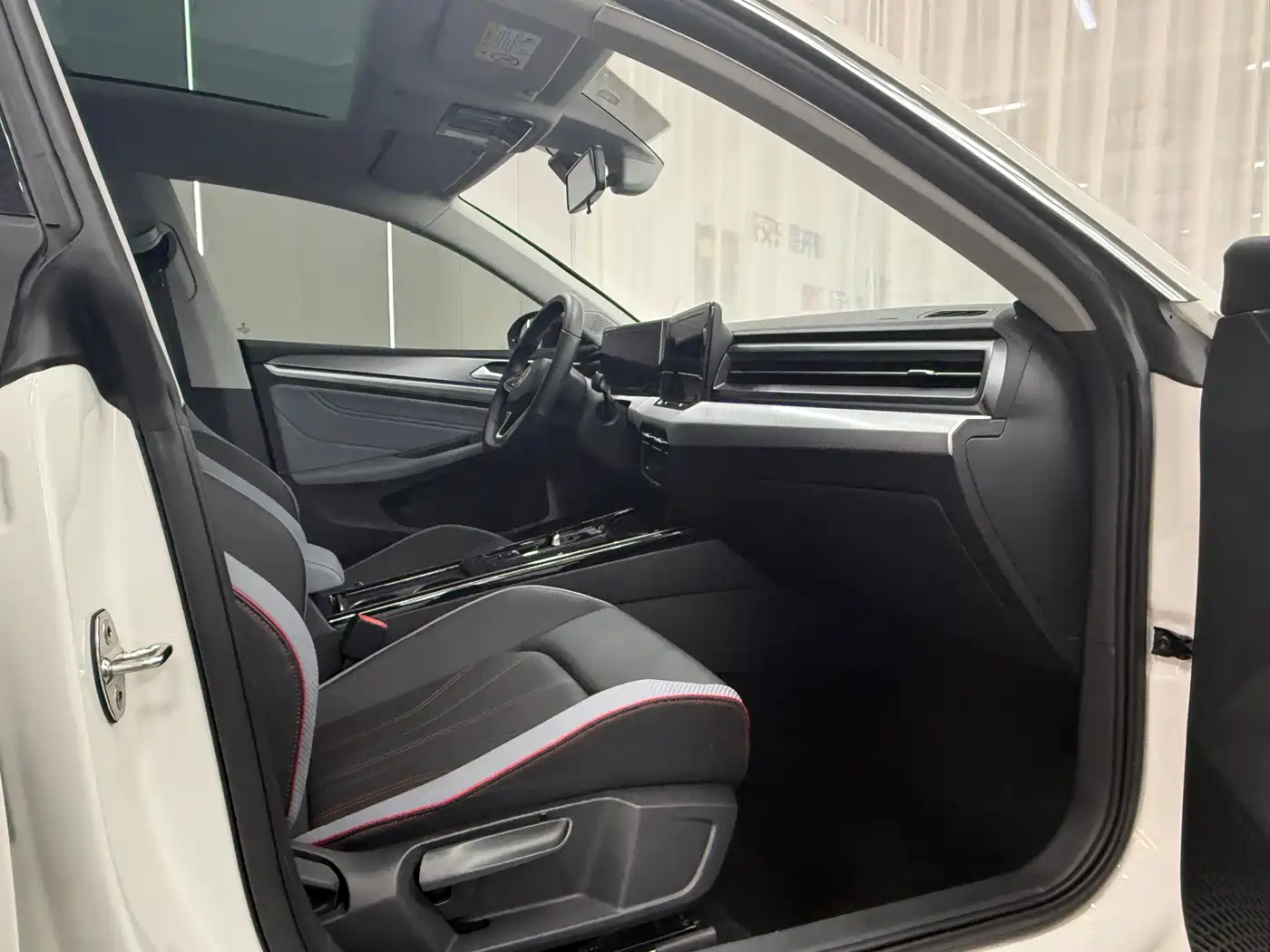 Volkswagen Lamando 2023 Lamando L 280TSI DSG Cool Edition фото 8
