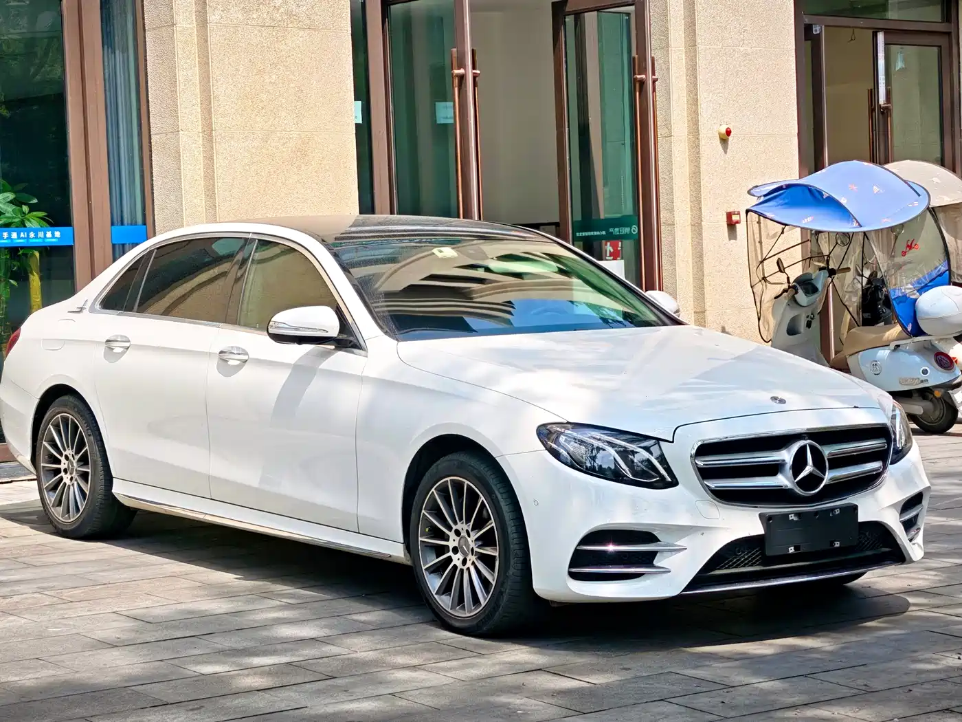 Mercedes-Benz E-Class 2019 E 300 L Sport Luxury фото 3
