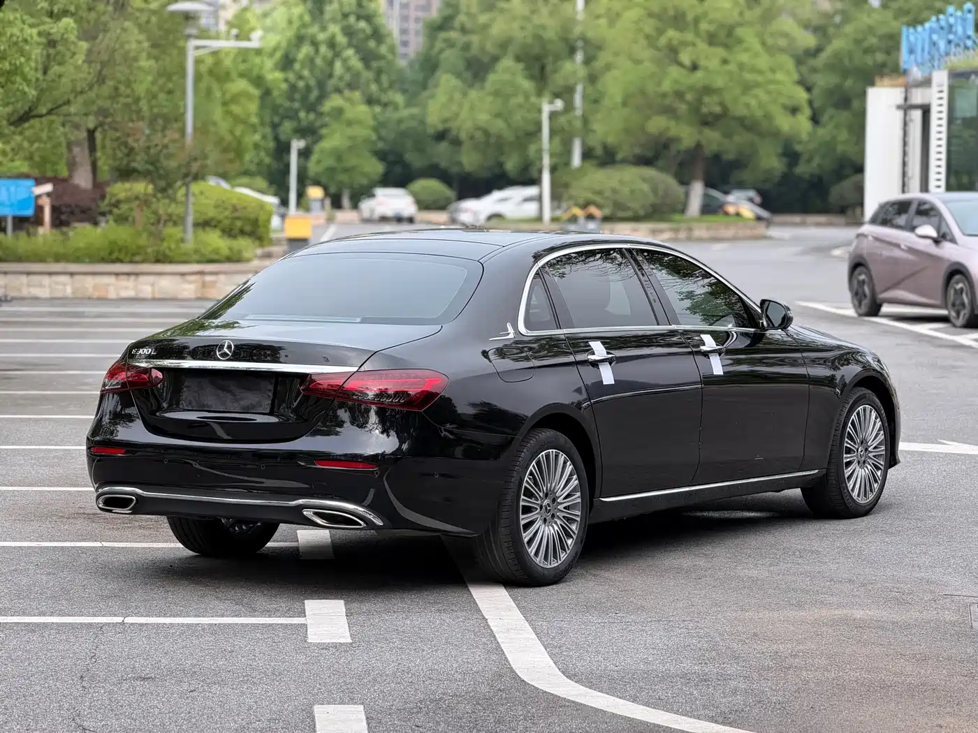 Mercedes-Benz E-Class 2022 Facelift E 300 L Luxury Style фото 20