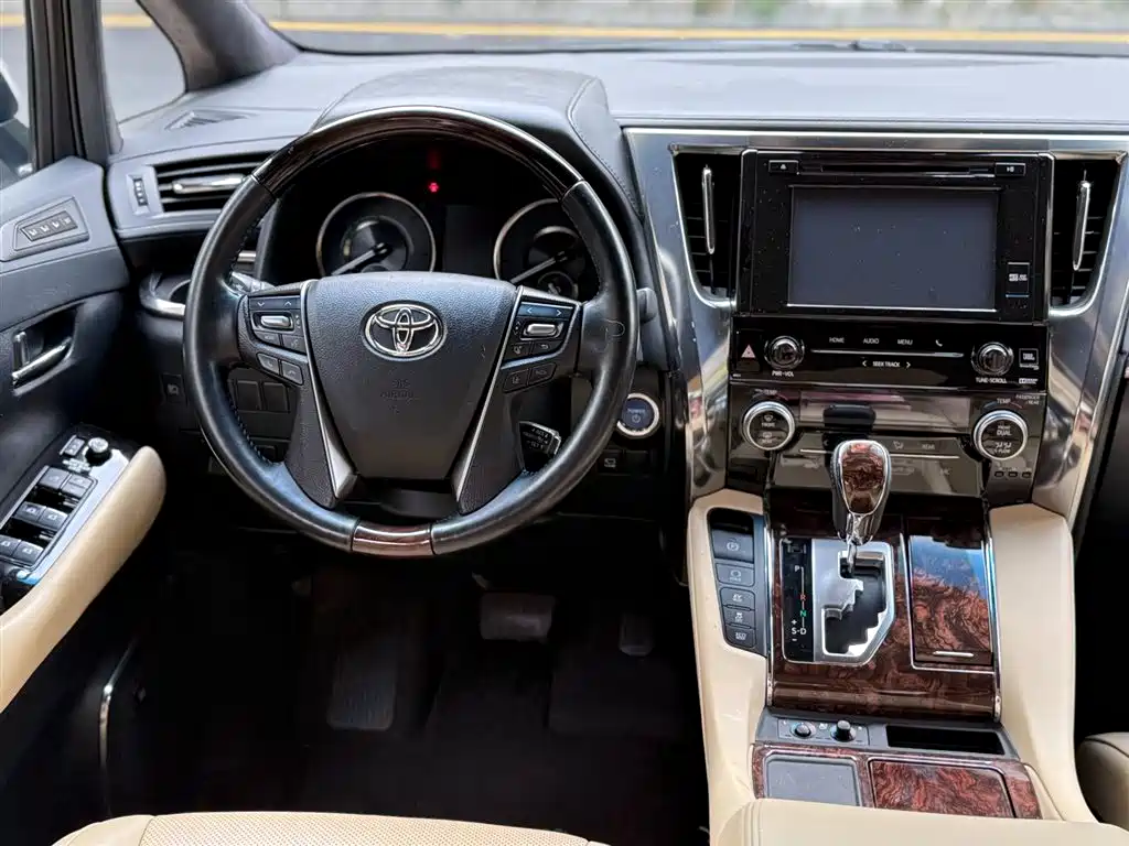 Toyota Alphard 2019 Hybrid 2.5L Luxury фото 26