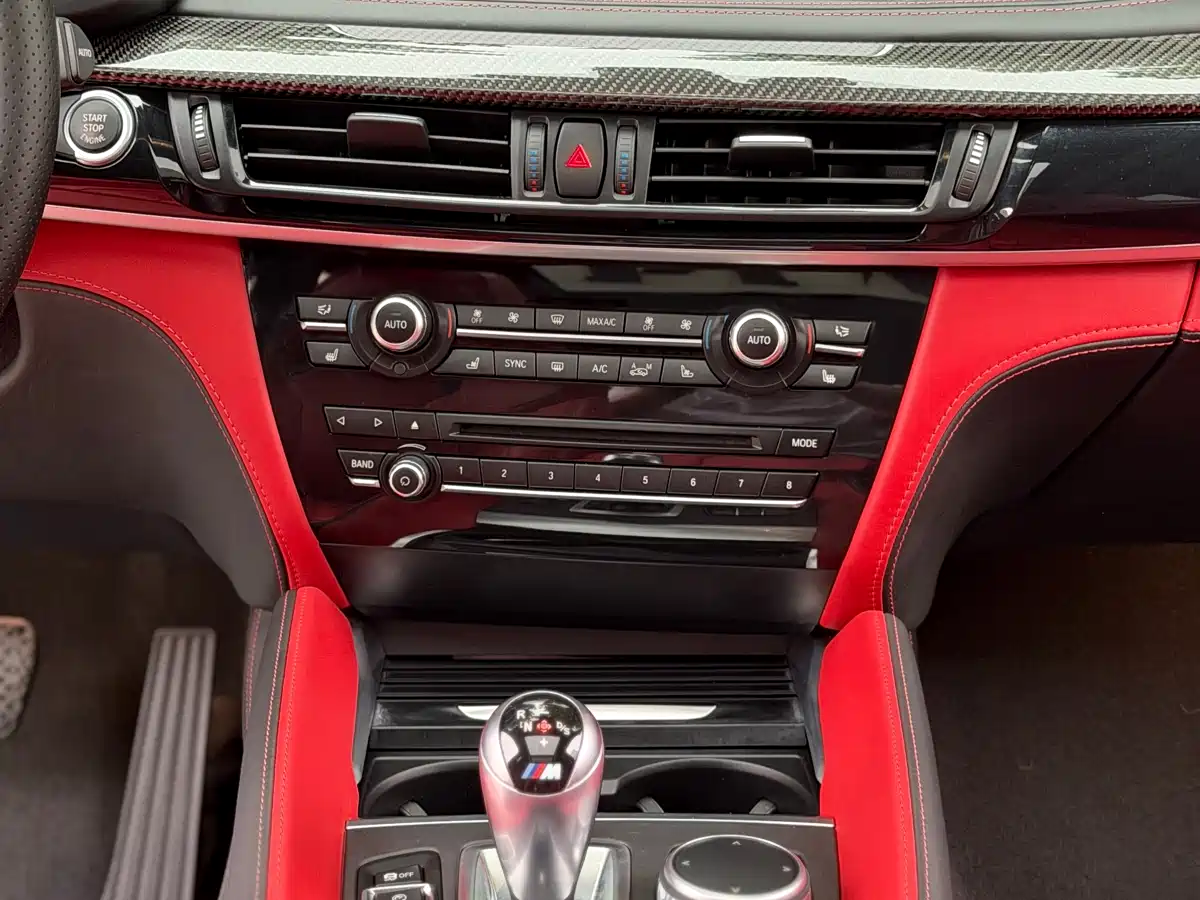 BMW X5 M 2015 X5 M фото 16