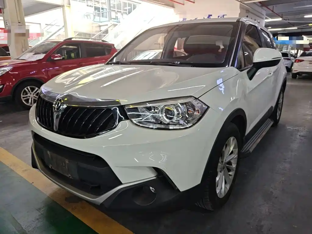 Фото 2 - Zhonghua V3