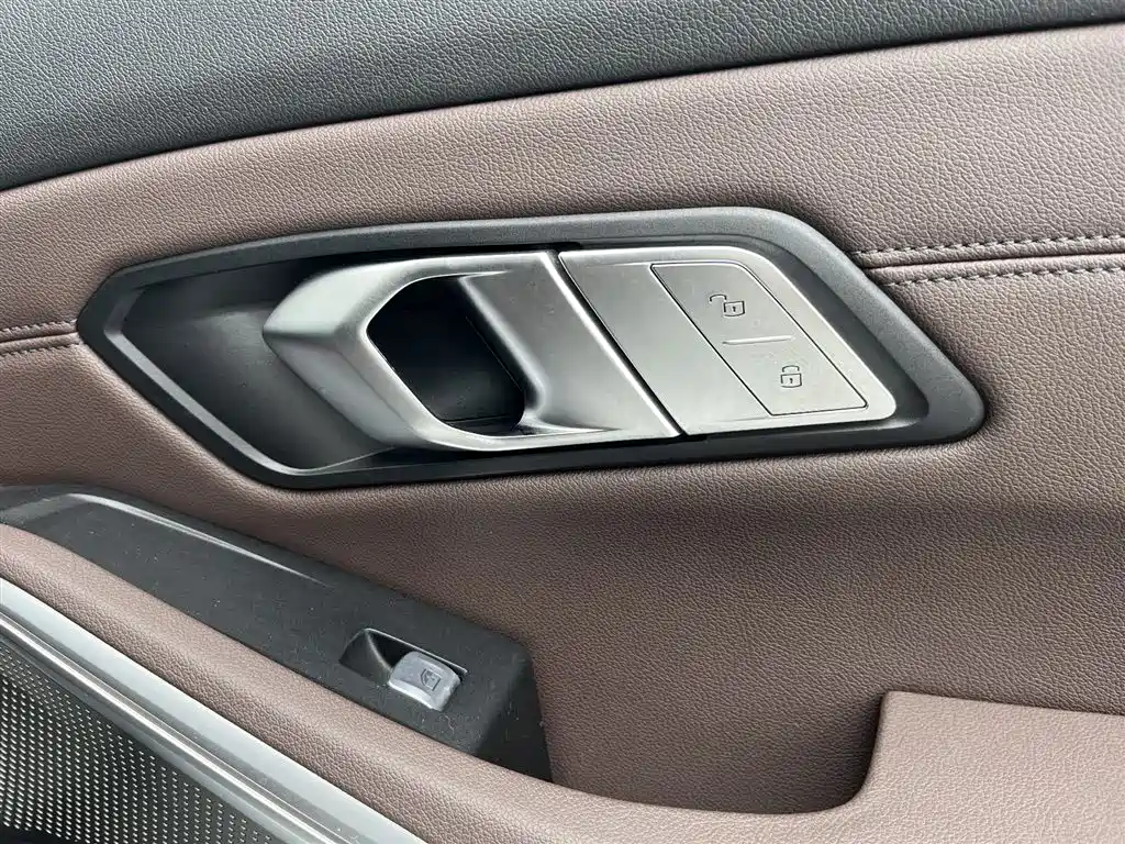 BMW 3 Series 2020 325Li M Sport Package фото 29