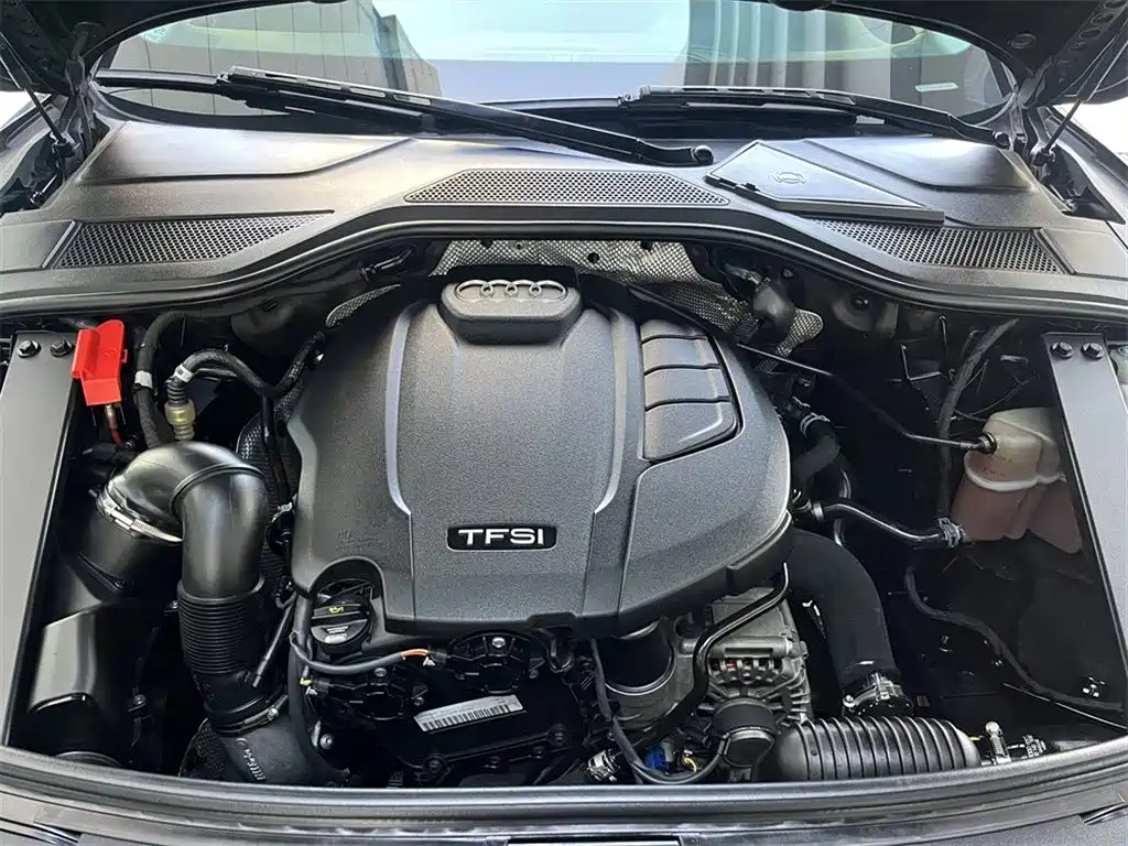 Audi A8 2017 A8L 40 TFSI Comfort фото 8