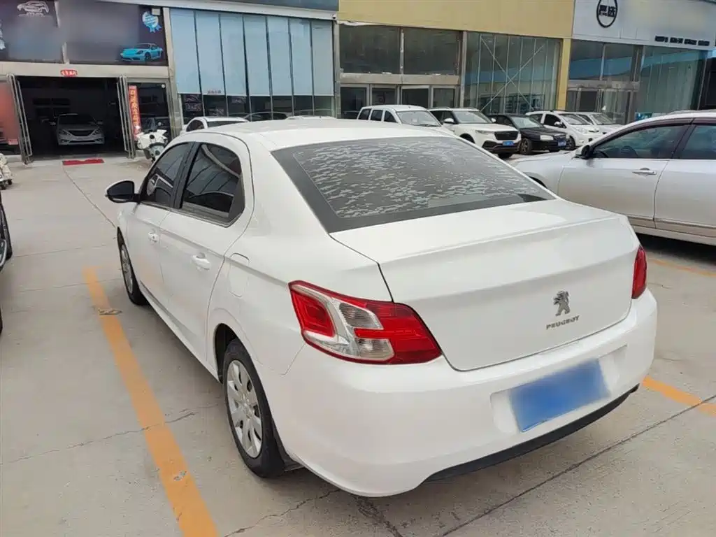 Peugeot 301 2016 1.6L Manual Comfort Edition фото 23