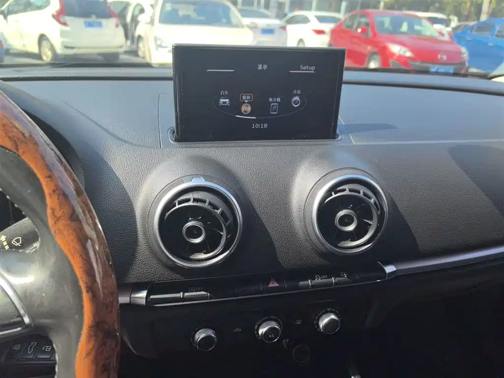 Audi A3 2014 Sportback 35 TFSI Automatic Progressive фото 5