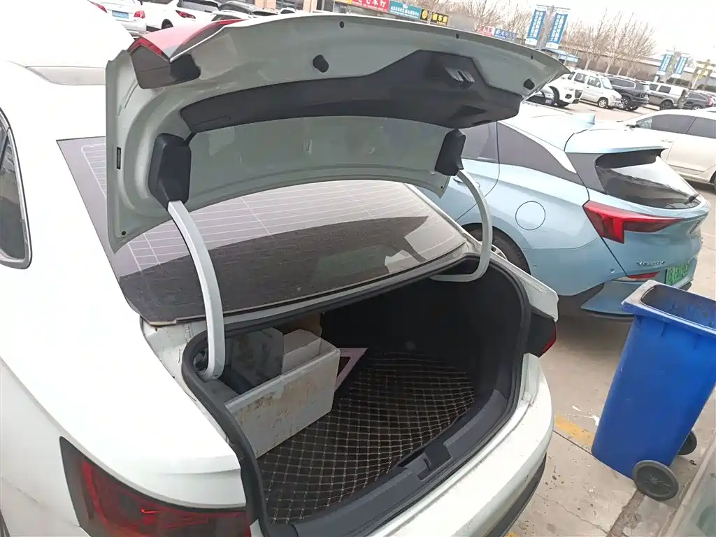 Volkswagen Sagitar 2023 300TSI DSG Surpassing Edition фото 19