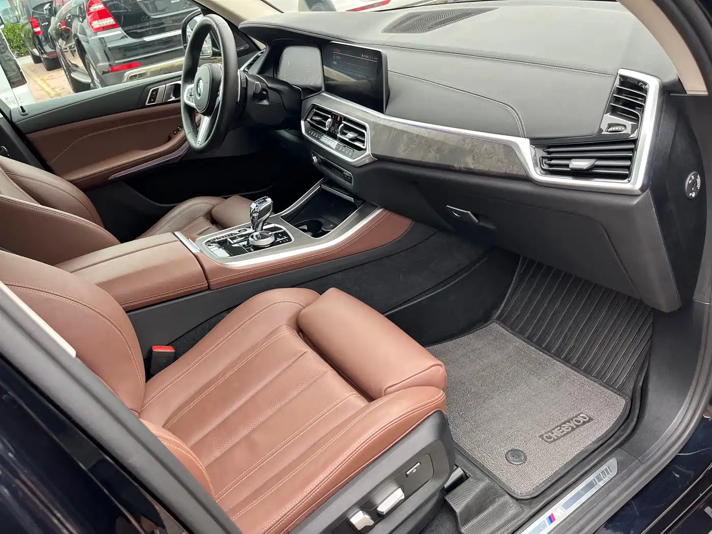 BMW X5 (Import) 2020 xDrive40i M Sport Package фото 29