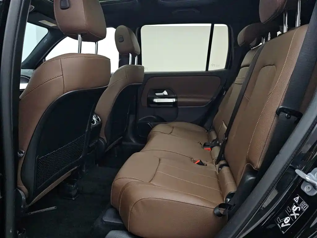 Mercedes-Benz GLB 2024 GLB 220 Dynamic фото 13