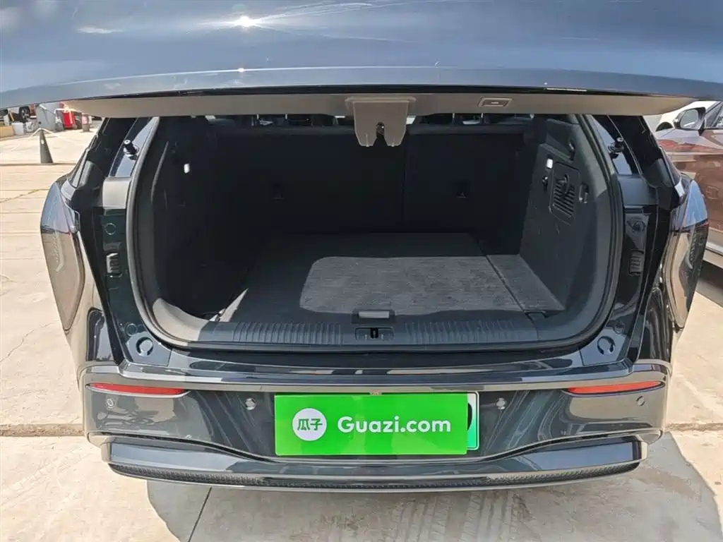 Hongqi Tian Gong 08 2025 680 Ultra AWD фото 15