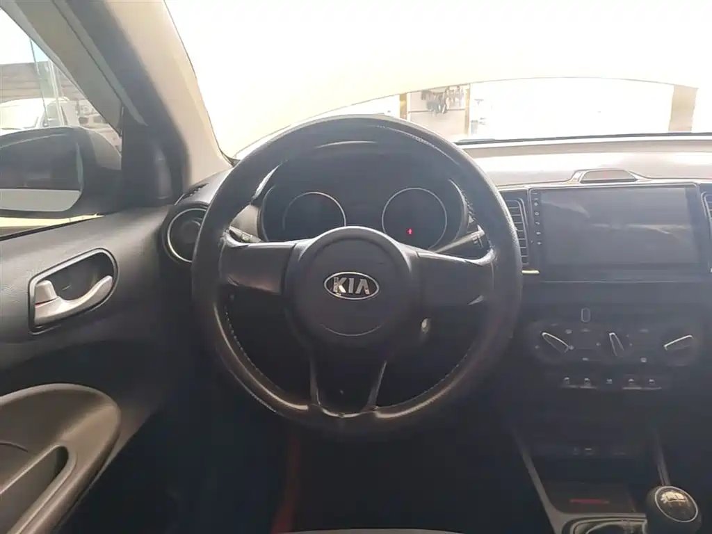 Kia Huan Chi 2017 1.4L Manual Smart Fashion фото 11