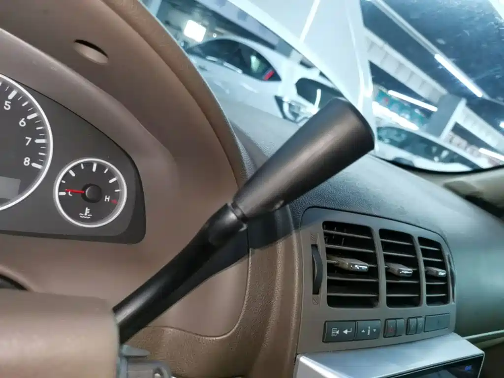 Фото 14 - Buick GL8