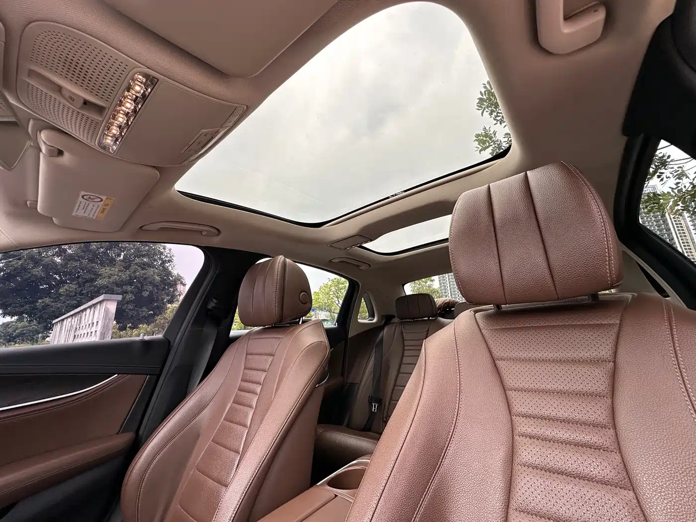 Mercedes-Benz E-Class 2016 E 200 L Sport Type фото 6