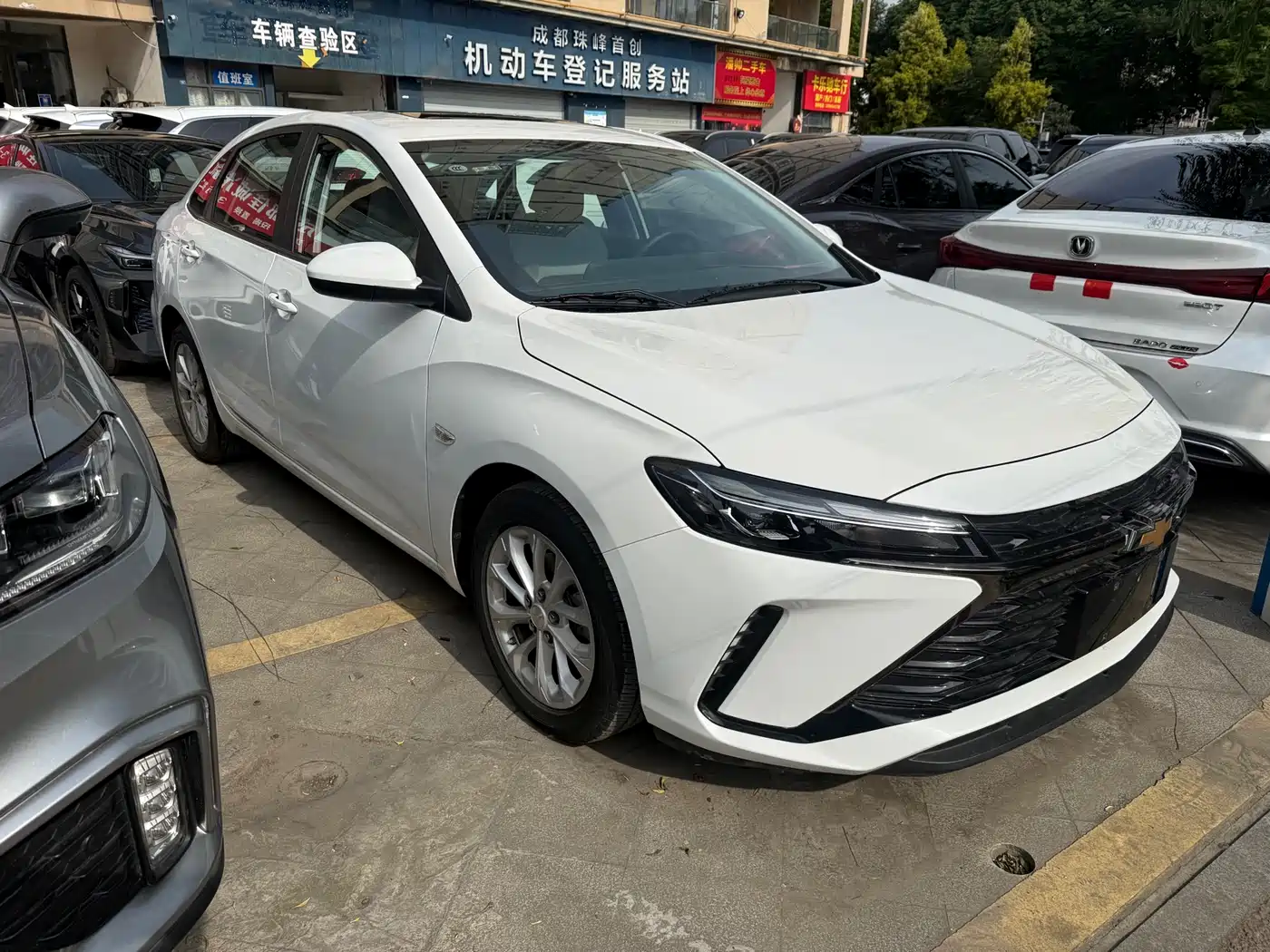 CHEVROLET CRUZE