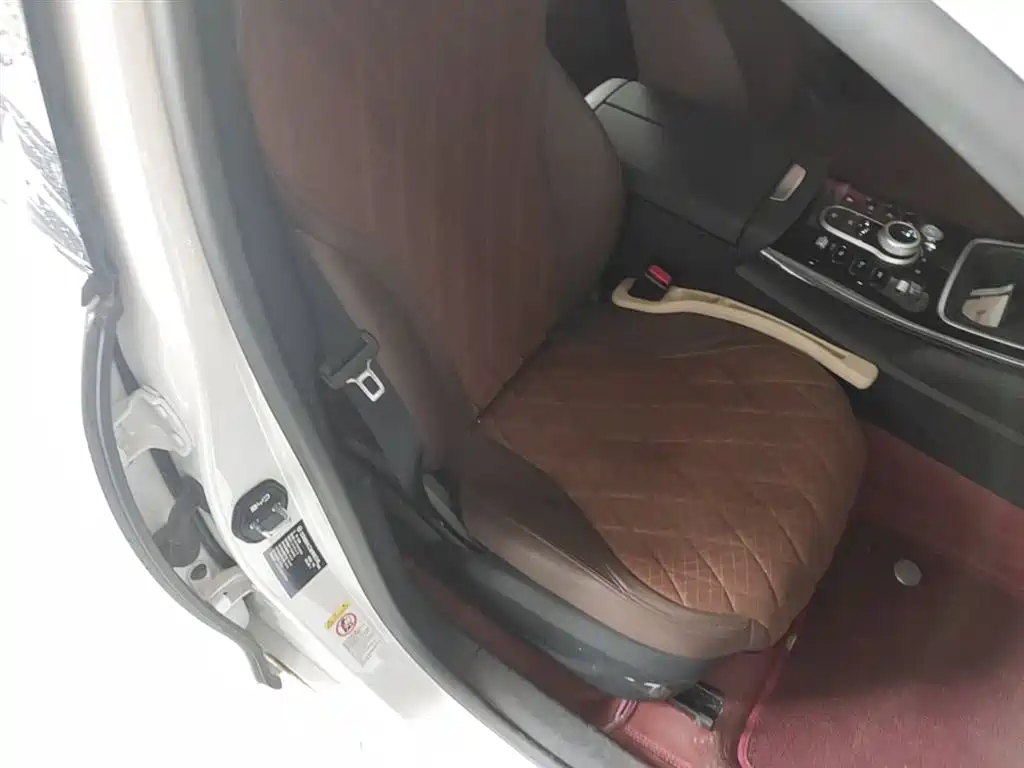 BYD Qin PLUS 2023 EV 510KM Travel Edition фото 25