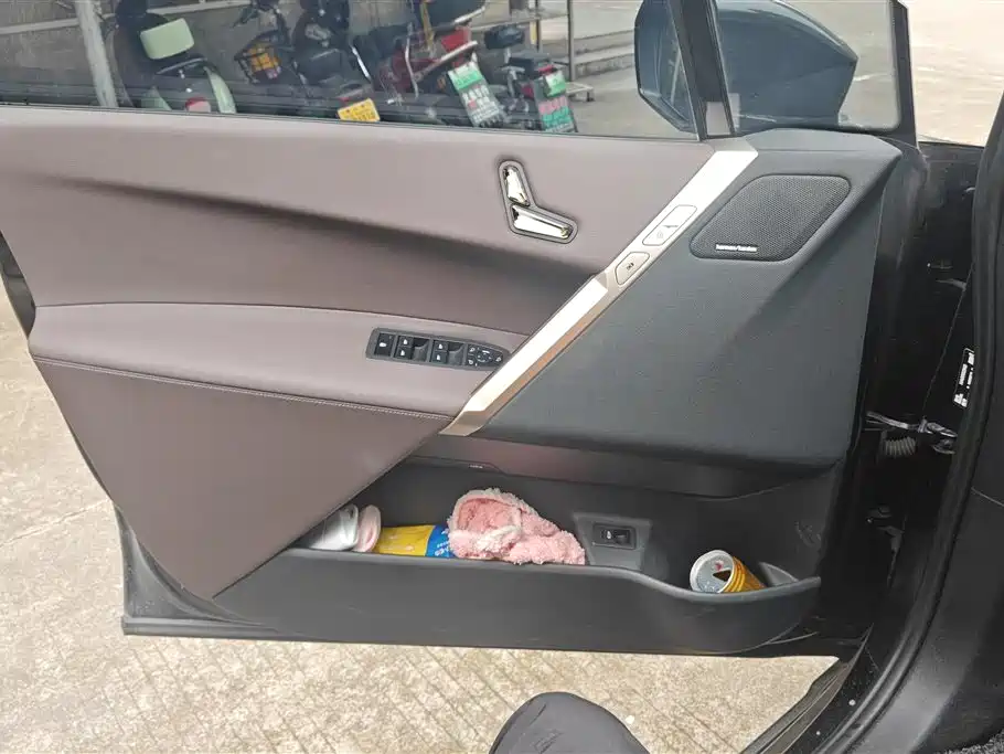 BMW iX 2022 xDrive40 фото 7