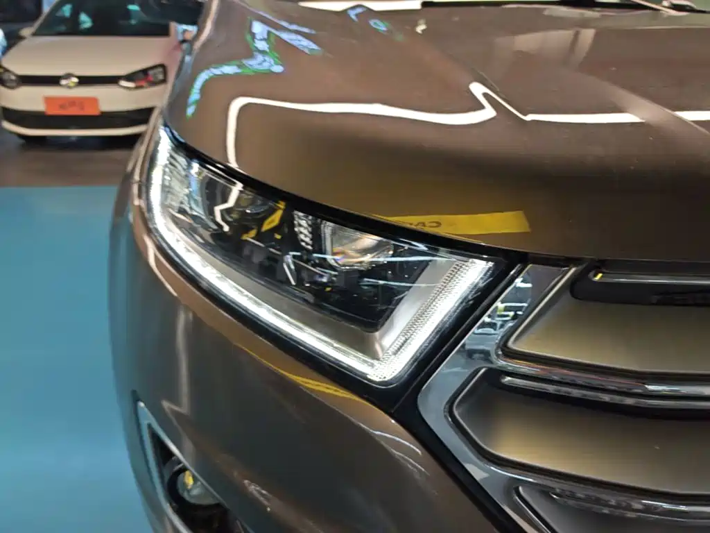 Ford Edge 2017 2016 EcoBoost 245 2WD Luxury 7-Seater