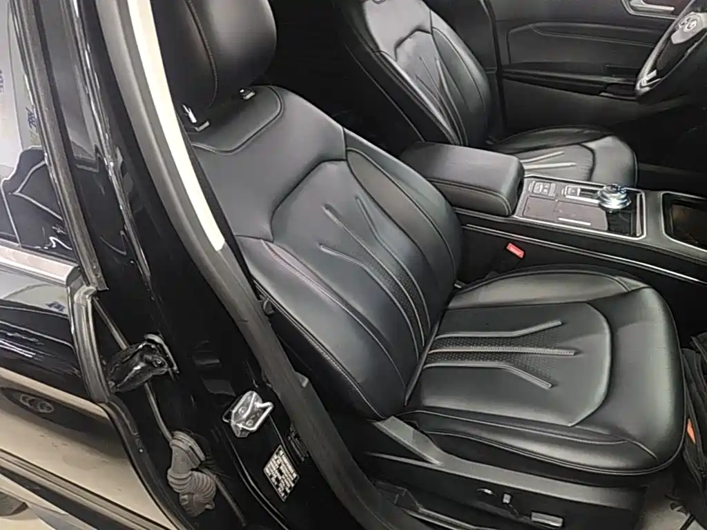 Ford Edge 2022 2021 PLUS EcoBoost 245 FWD Luxury Sharp 7-seater
