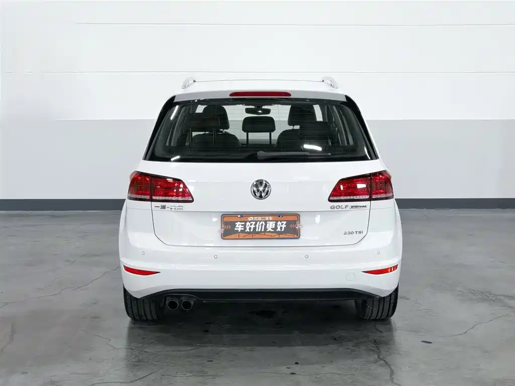 Volkswagen Golf Sportsvan 2018 230TSI Automatic Luxury фото 4