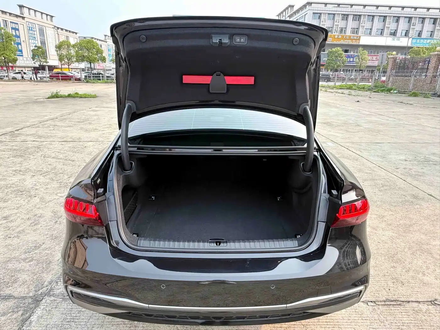Audi A7L 2024 45 TFSI quattro S-line Black Warrior Edition фото 20