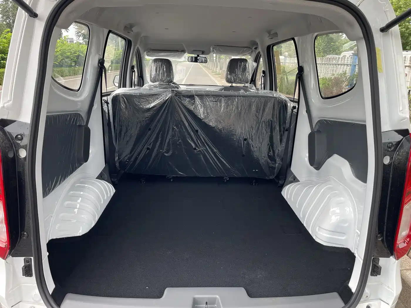 Wuling Motors Wuling Hongguang New Energy 2026 2024 Pure Electric 300KM Standard