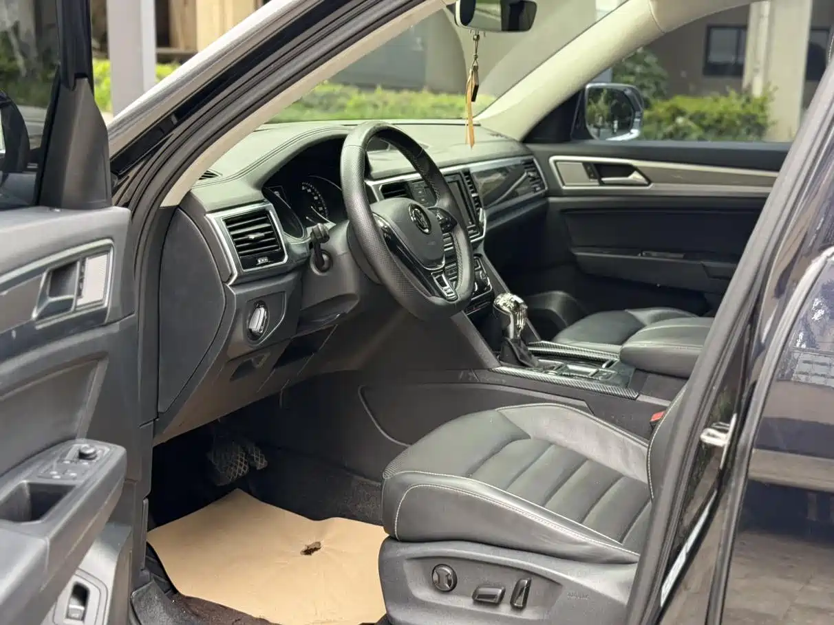 Volkswagen Teramont 2019 330TSI 2WD Luxury China VI фото 6