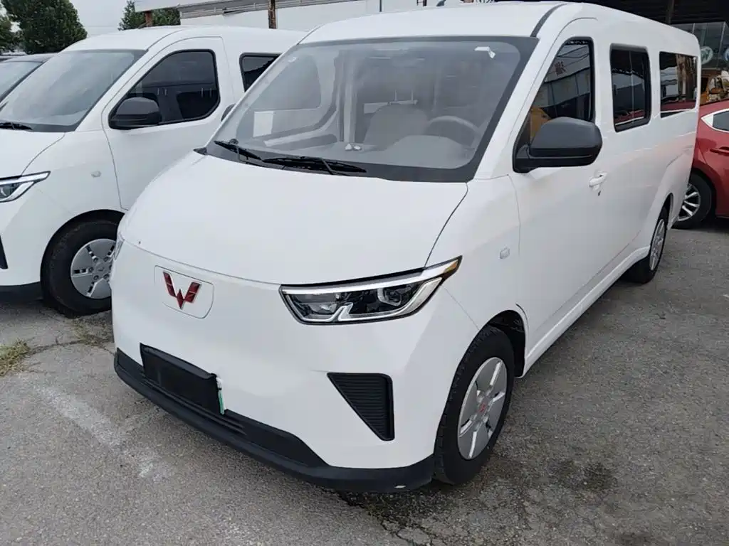 Wuling Motors Wuling Yangguang 2025 2024 300KM Comfort Bus Version 75kW