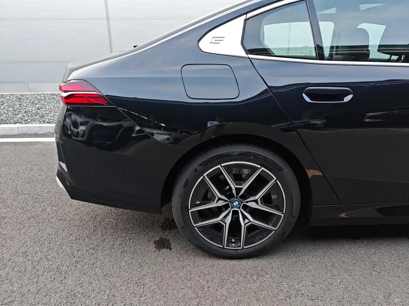 BMW i5 2025 2025 eDrive 40L M Sport Package